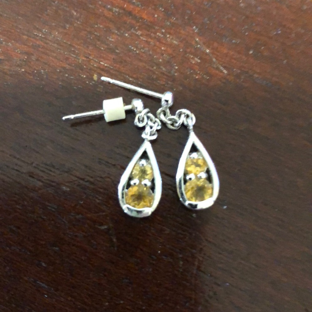 Yellow stone earrings